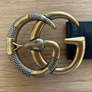 GUCCI | Black leather belt w/ double G w/ snake (size 75)